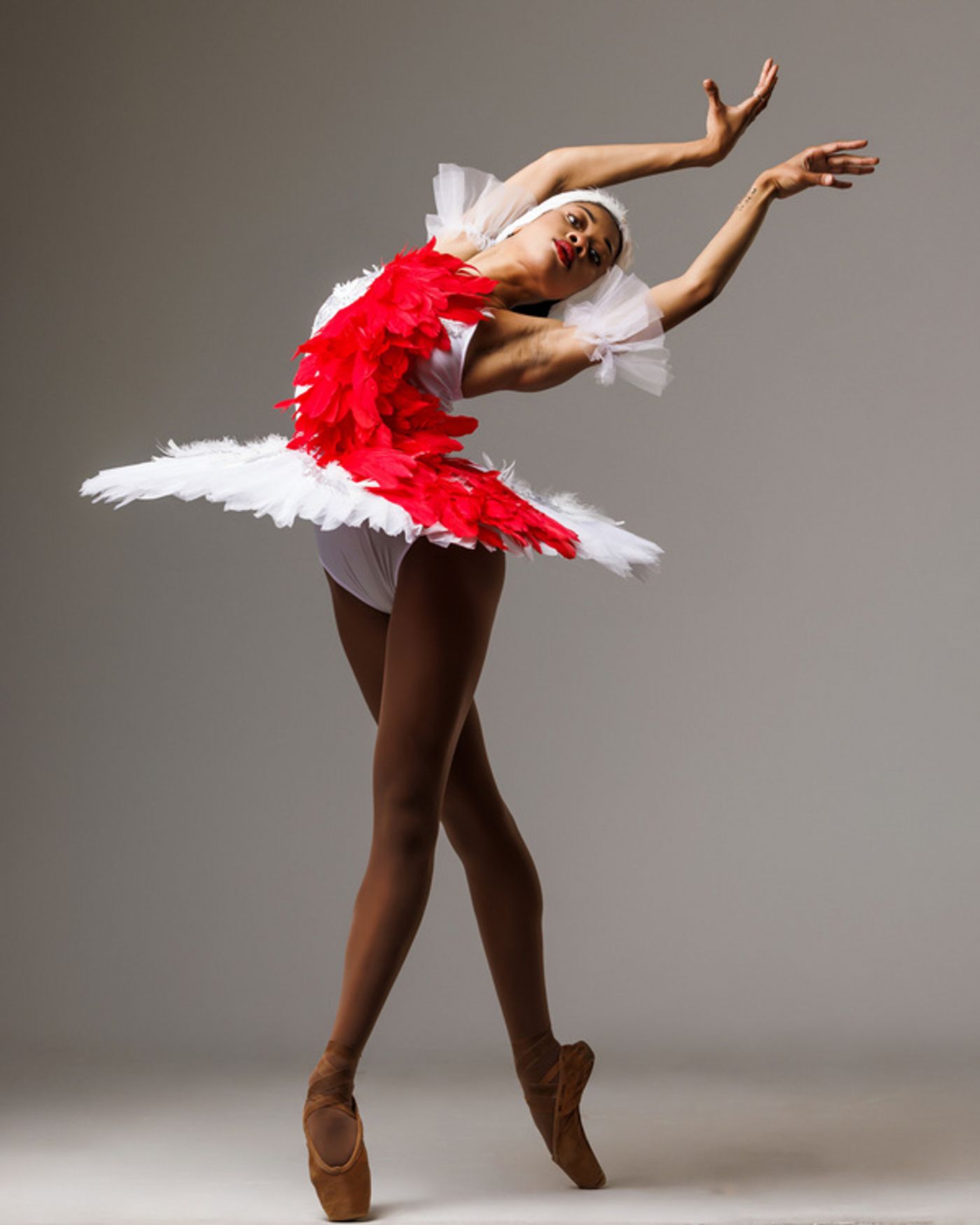 Photos: Get A First Look At The First Ever All Black And Brown SWAN LAKE With Chocolate Ballerina Company Photos: Get A First Look At The First Ever All Black And Brown SWAN LAKE With Chocolate Ballerina Company Image