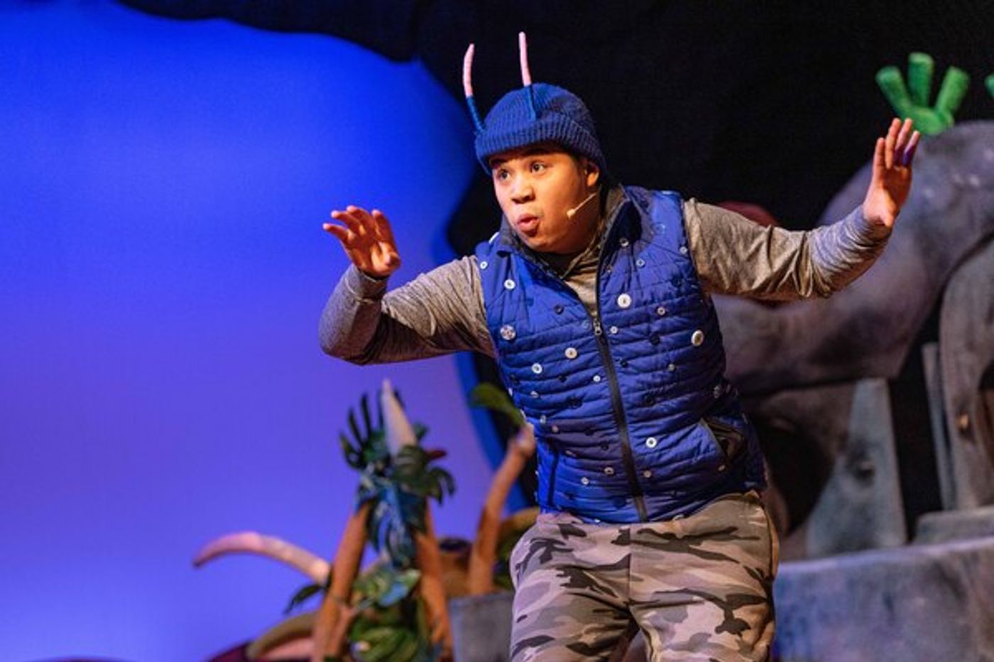 Photos: First Look at THE SMEDS AND THE SMOOS at the Lyric Theatre  Image