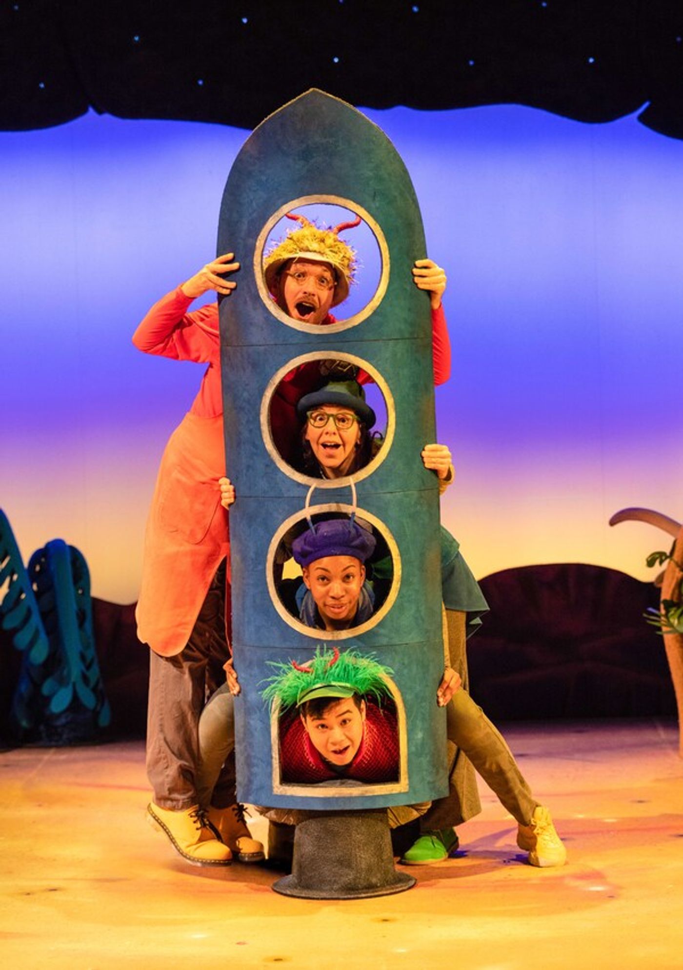 Photos: First Look at THE SMEDS AND THE SMOOS at the Lyric Theatre  Image