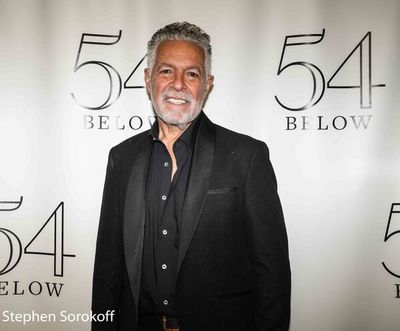 Clint Holmes Photo