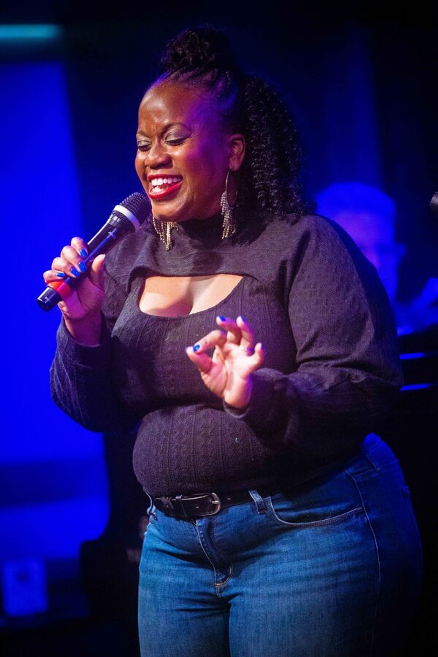 Photos: May 30th THE LINEUP WITH SUSIE MOSHER In Matt Baker's Artistic Style Photos: May 30th THE LINEUP WITH SUSIE MOSHER In Matt Baker's Artistic Style Image