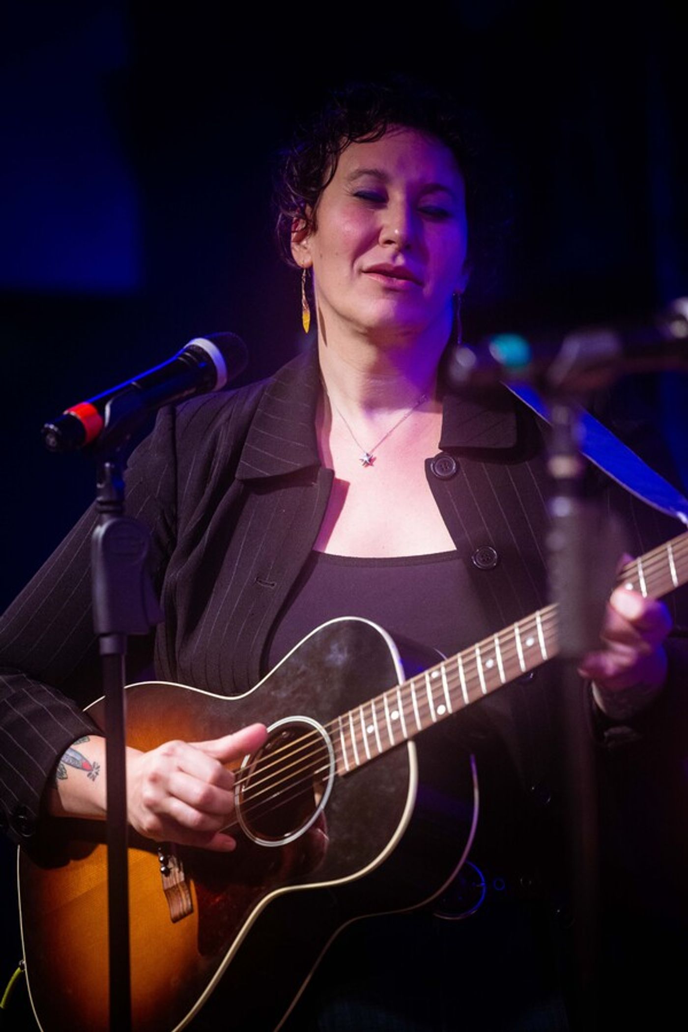 Photos: May 30th THE LINEUP WITH SUSIE MOSHER In Matt Baker's Artistic Style Photos: May 30th THE LINEUP WITH SUSIE MOSHER In Matt Baker's Artistic Style Image