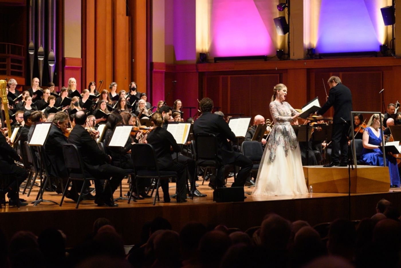 Review: MORLOT, SEATTLE SYMPHONY CAPTIVATE IN ALL-FRENCH PROGRAM at Benaroya Hall  Image