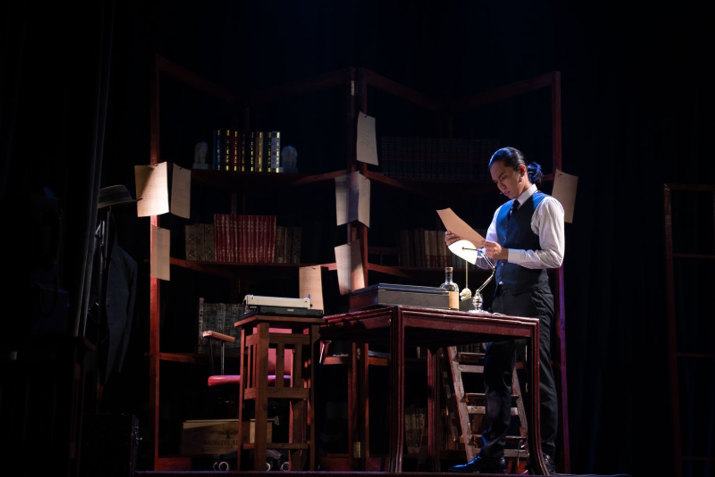 Photos: Yna Cajipe, Emman Casquejo Return to DADDY LONG LEGS in Cebu  Image