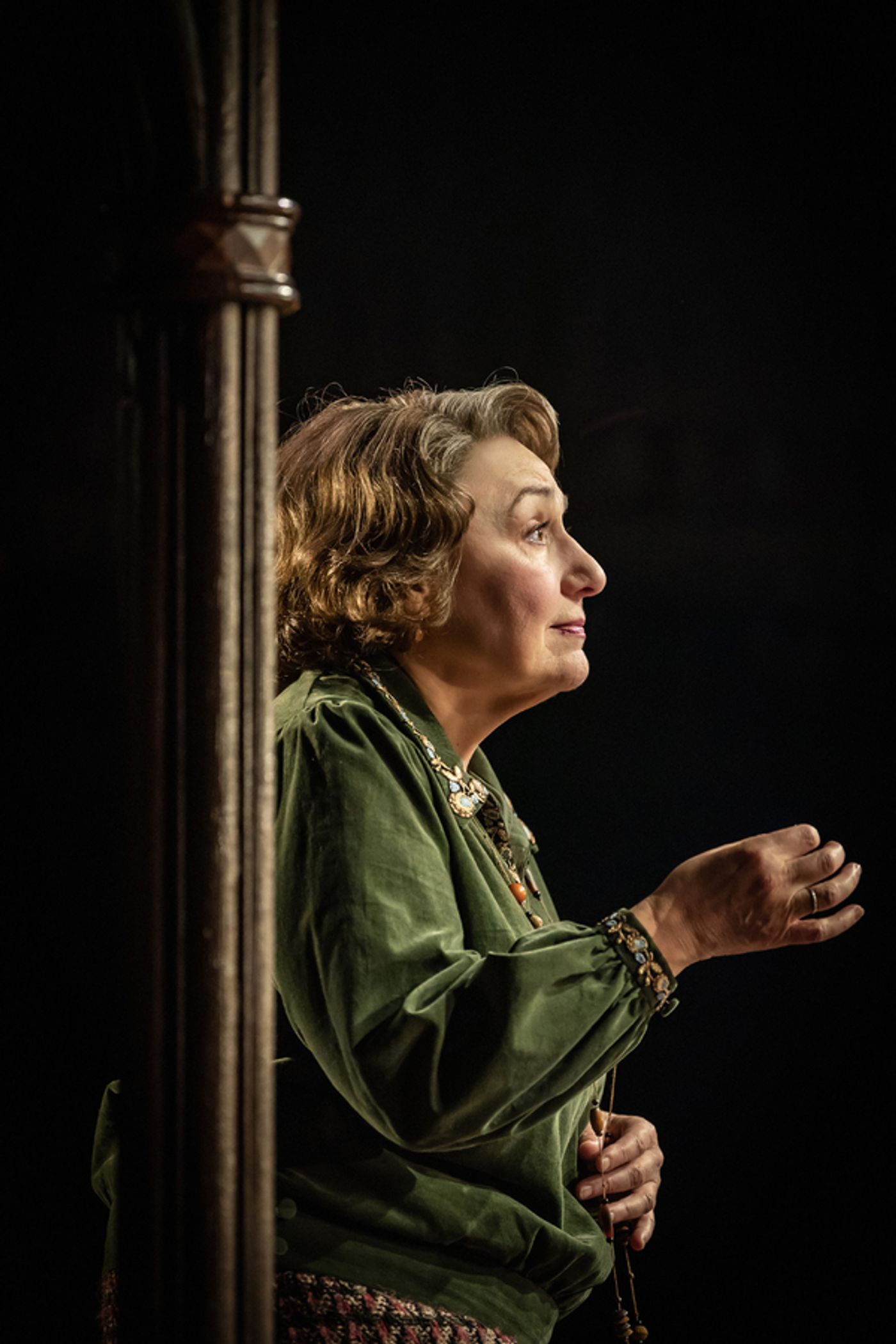 Photos: First Look at Maude Apatow, Mason Alexander Park, and More in CABARET  Image