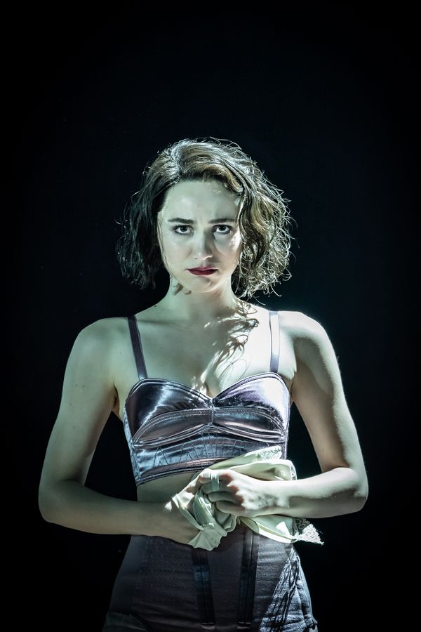 Photos: First Look at Maude Apatow, Mason Alexander Park, and More in CABARET — photo 7 of 9