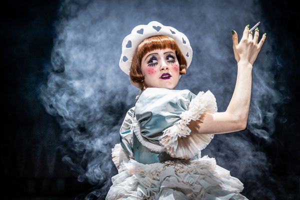 Photos: First Look at Maude Apatow, Mason Alexander Park, and More in CABARET — photo 8 of 9