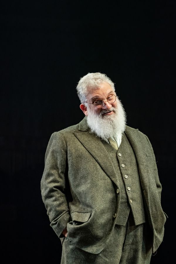 Photos: First Look at Maude Apatow, Mason Alexander Park, and More in CABARET — photo 9 of 9