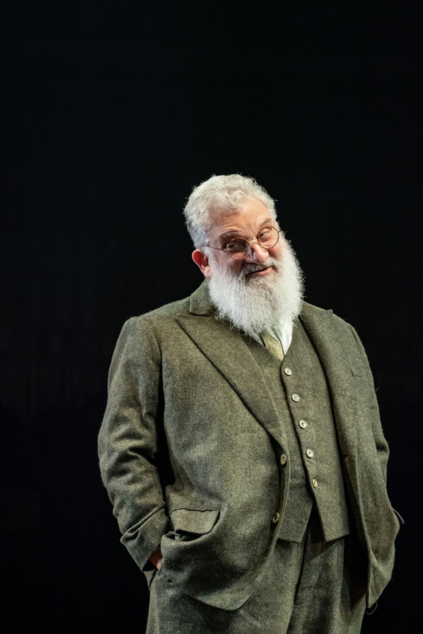 Photos: First Look at Maude Apatow, Mason Alexander Park, and More in CABARET  Image