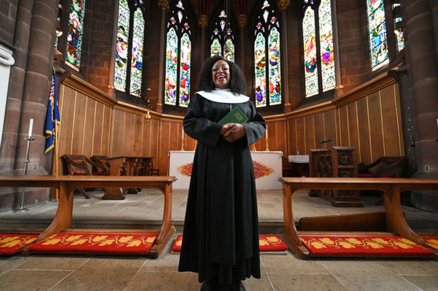 Photos: Stars of SISTER ACT Spread the Love Around Wolverhampton  Image