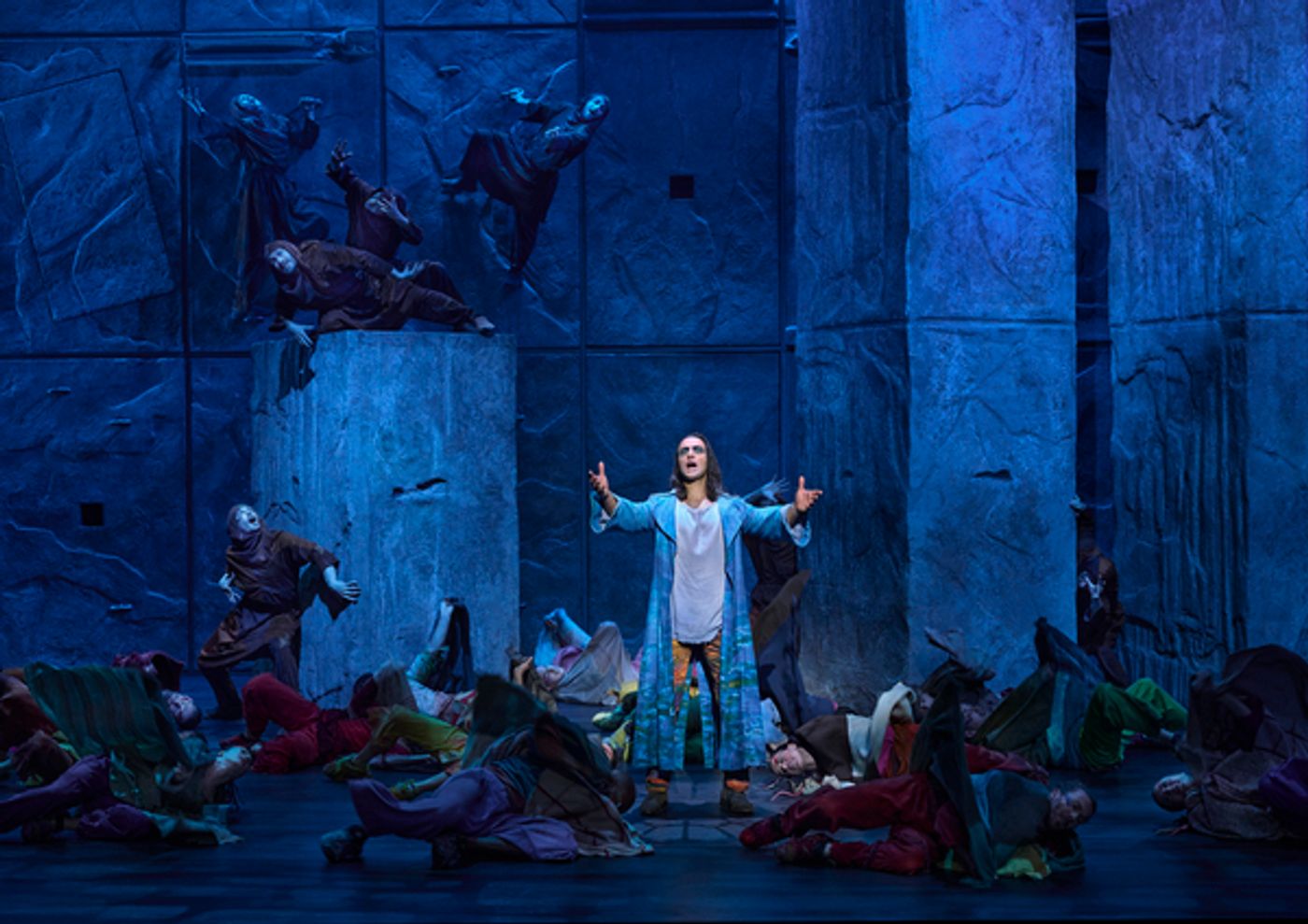 Photos: First Look at NOTRE DAME DE PARIS, Returning to Lincoln Center This Month  Image