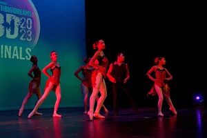 Emelyn Jarquin, Lorena Lacerda, Emily Luna-Martinez, Luis Miranda, Hayley Riley, Nyla Smith, @ BroadwayWorld Emelyn Jarquin, Lorena Lacerda, Emily Luna-Martinez, Luis Miranda, Hayley Riley, Nyla Photo