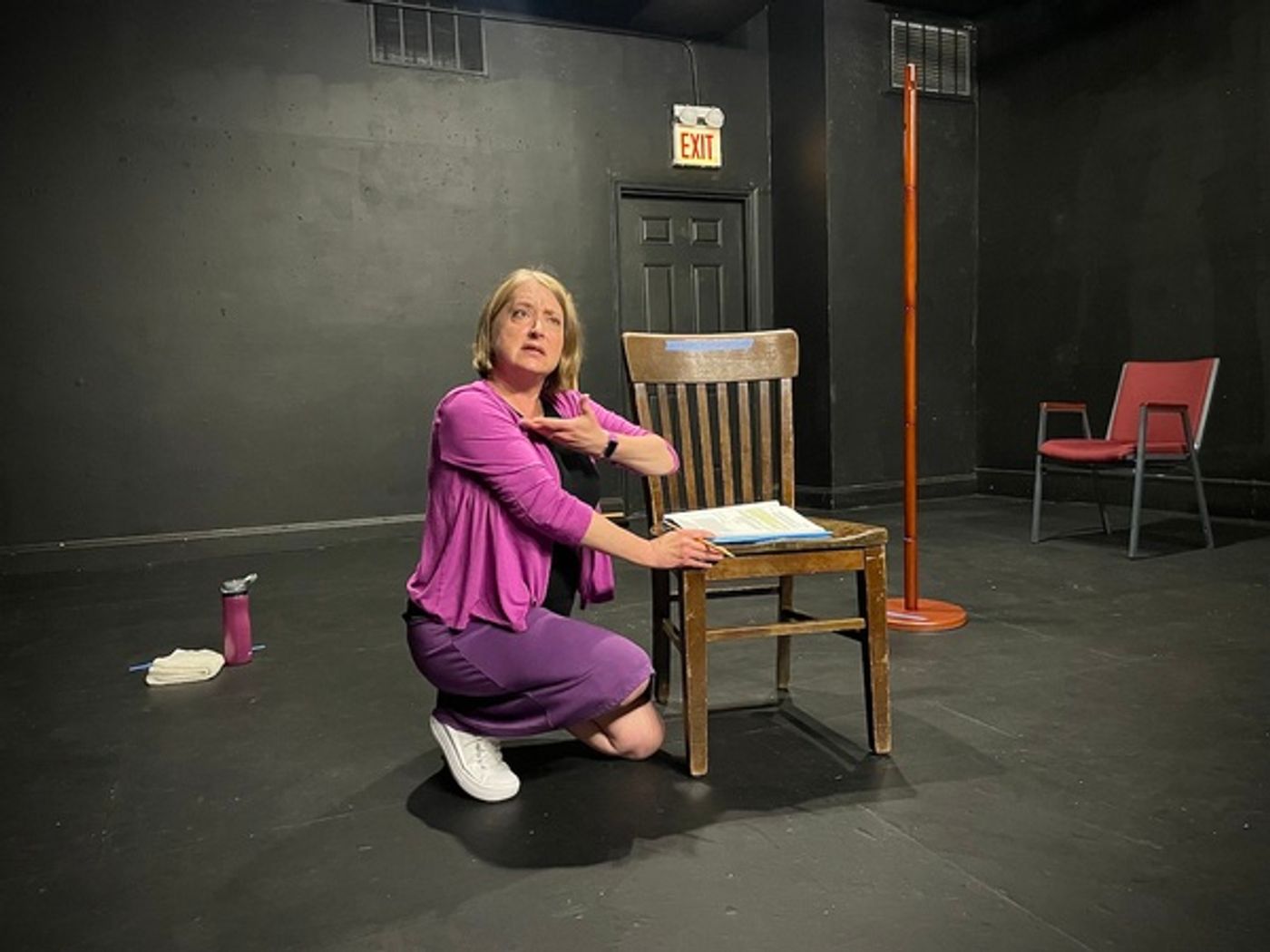 Photos: First Look At The Chicago Premiere of BEING SEEN At The Den Theatre  Image