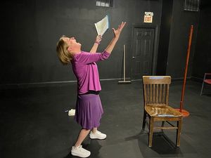 Kelly Anne Clark @ BroadwayWorld Kelly Anne Clark Photo