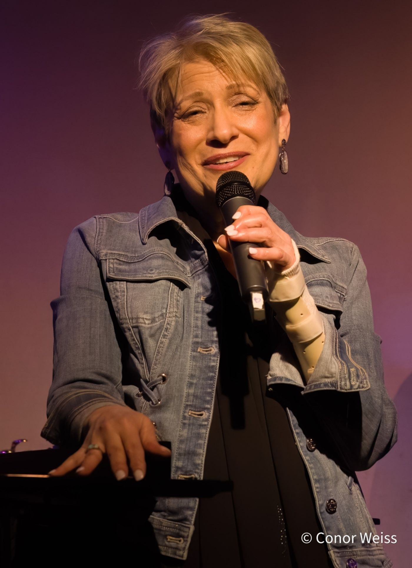 Photos: Award Winner Goldie Dver Premieres BRIDGES at Don't Tell Mama Photos: Award Winner Goldie Dver Premieres BRIDGES at Don't Tell Mama Image