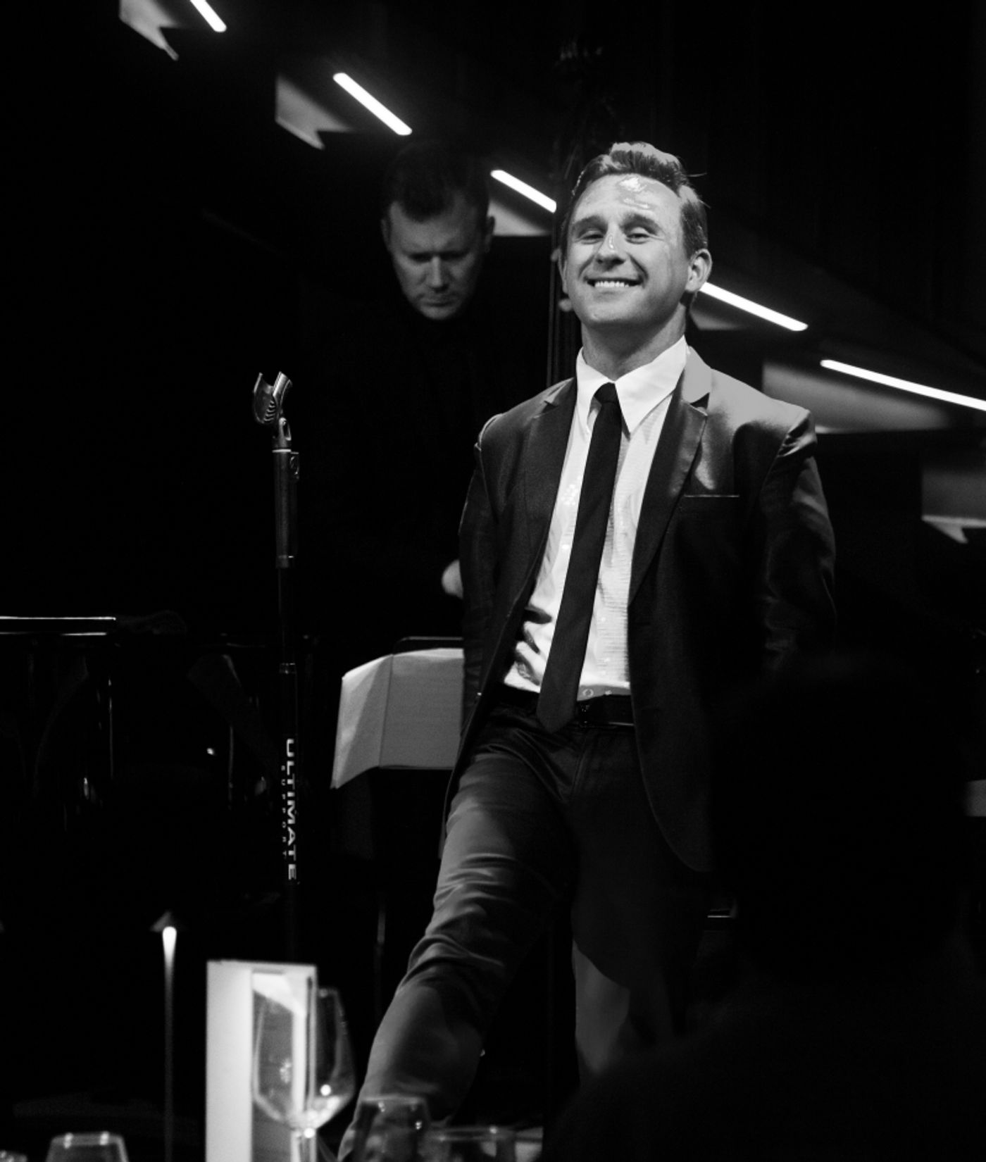 Review: No Blue Patrons At Chelsea Table + Stage After Nicolas King's SHAKING THE BLUES AWAY Review: No Blue Patrons At Chelsea Table + Stage After Nicolas King's SHAKING THE BLUES AWAY Image