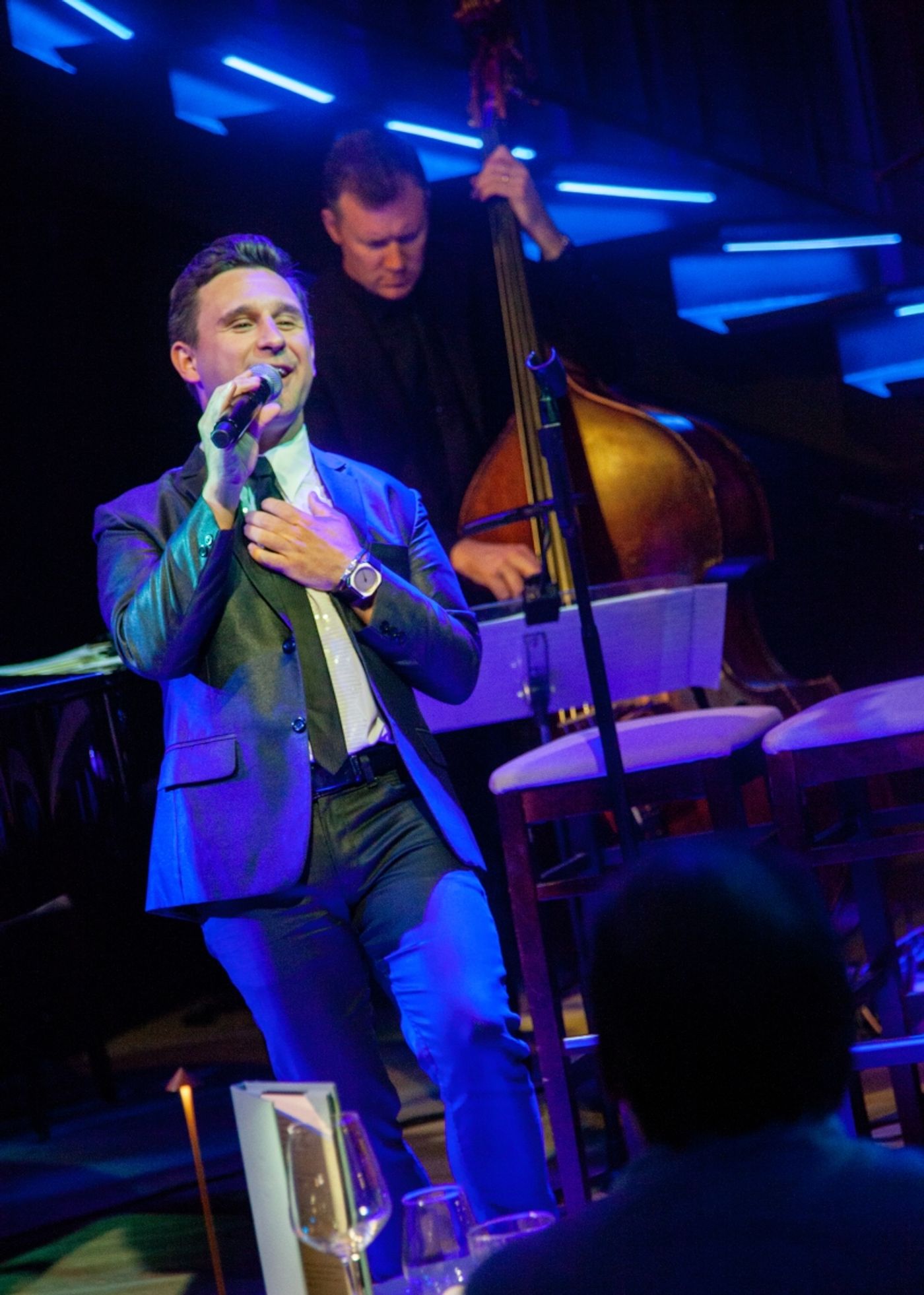 Review: No Blue Patrons At Chelsea Table + Stage After Nicolas King's SHAKING THE BLUES AWAY Review: No Blue Patrons At Chelsea Table + Stage After Nicolas King's SHAKING THE BLUES AWAY Image