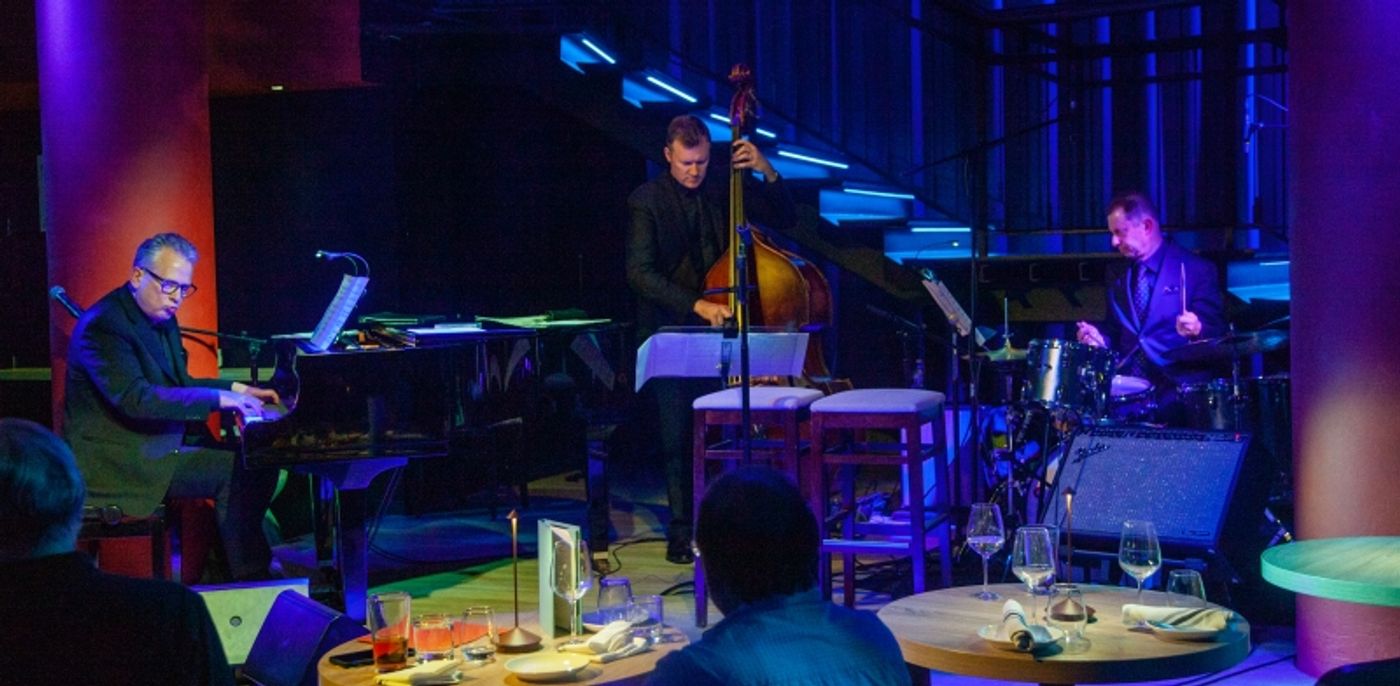Review: No Blue Patrons At Chelsea Table + Stage After Nicolas King's SHAKING THE BLUES AWAY Review: No Blue Patrons At Chelsea Table + Stage After Nicolas King's SHAKING THE BLUES AWAY Image
