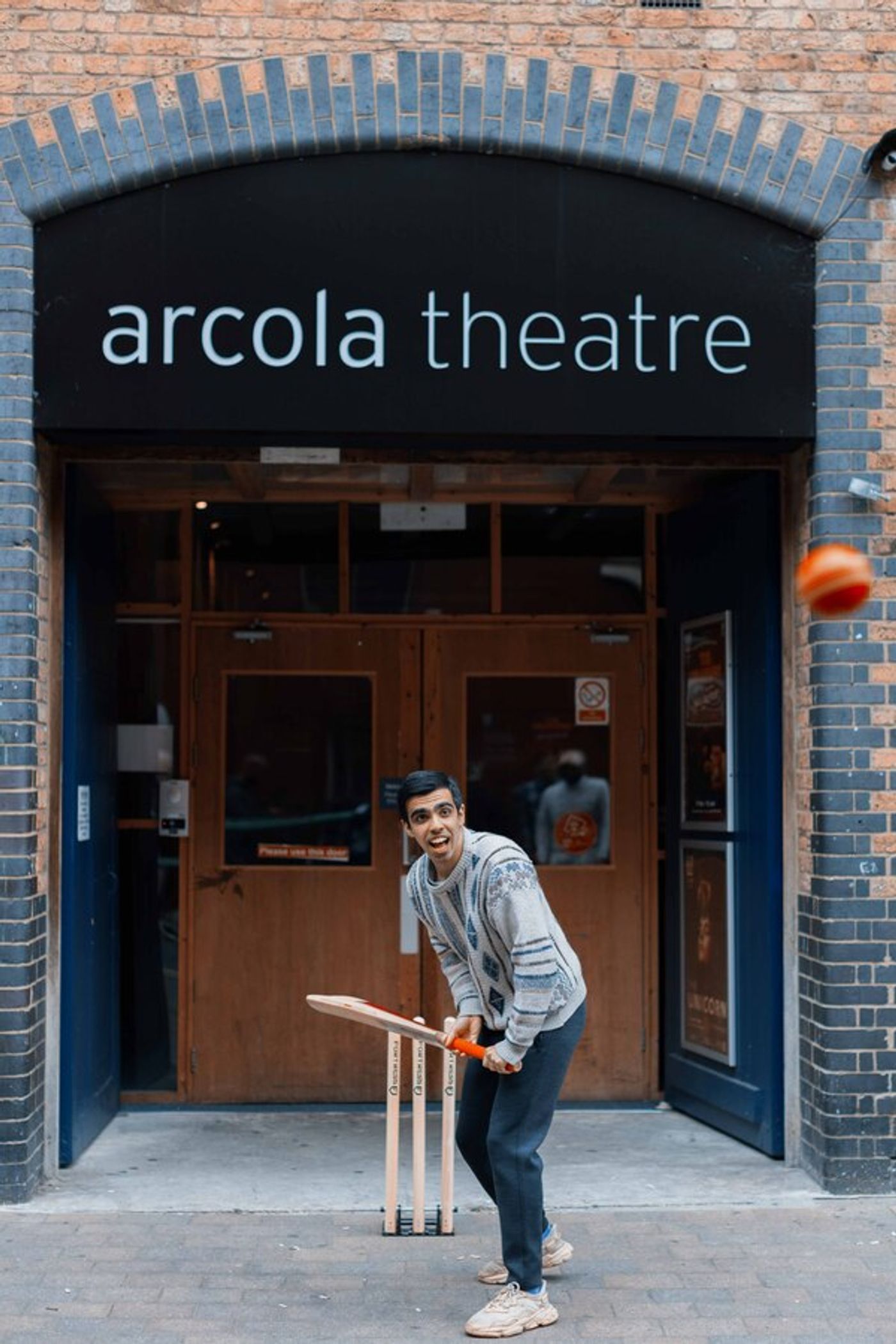 Photos: Go Inside Rehearsal for DUCK at the Arcola Theatre  Image