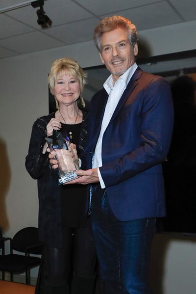 Kevin Spirtas, Dee Wallace  Photo