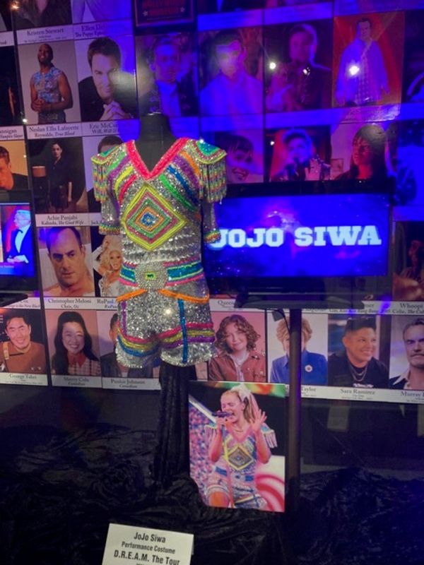 Photos: See Raven Symone, Michael Feinstein, Lorna Luft, JoJo Siwa & More at the 10th Annual Real To Reel Honors  Image