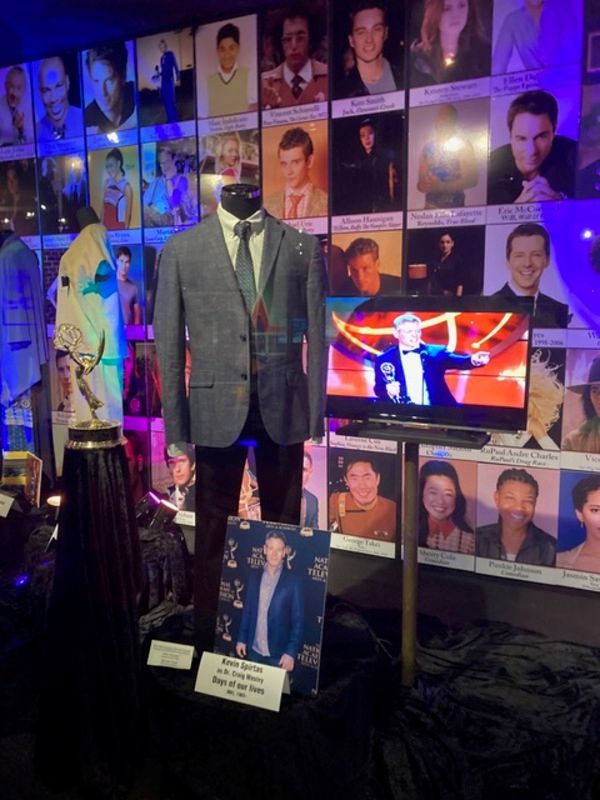Photos: See Raven Symone, Michael Feinstein, Lorna Luft, JoJo Siwa & More at the 10th Annual Real To Reel Honors  Image