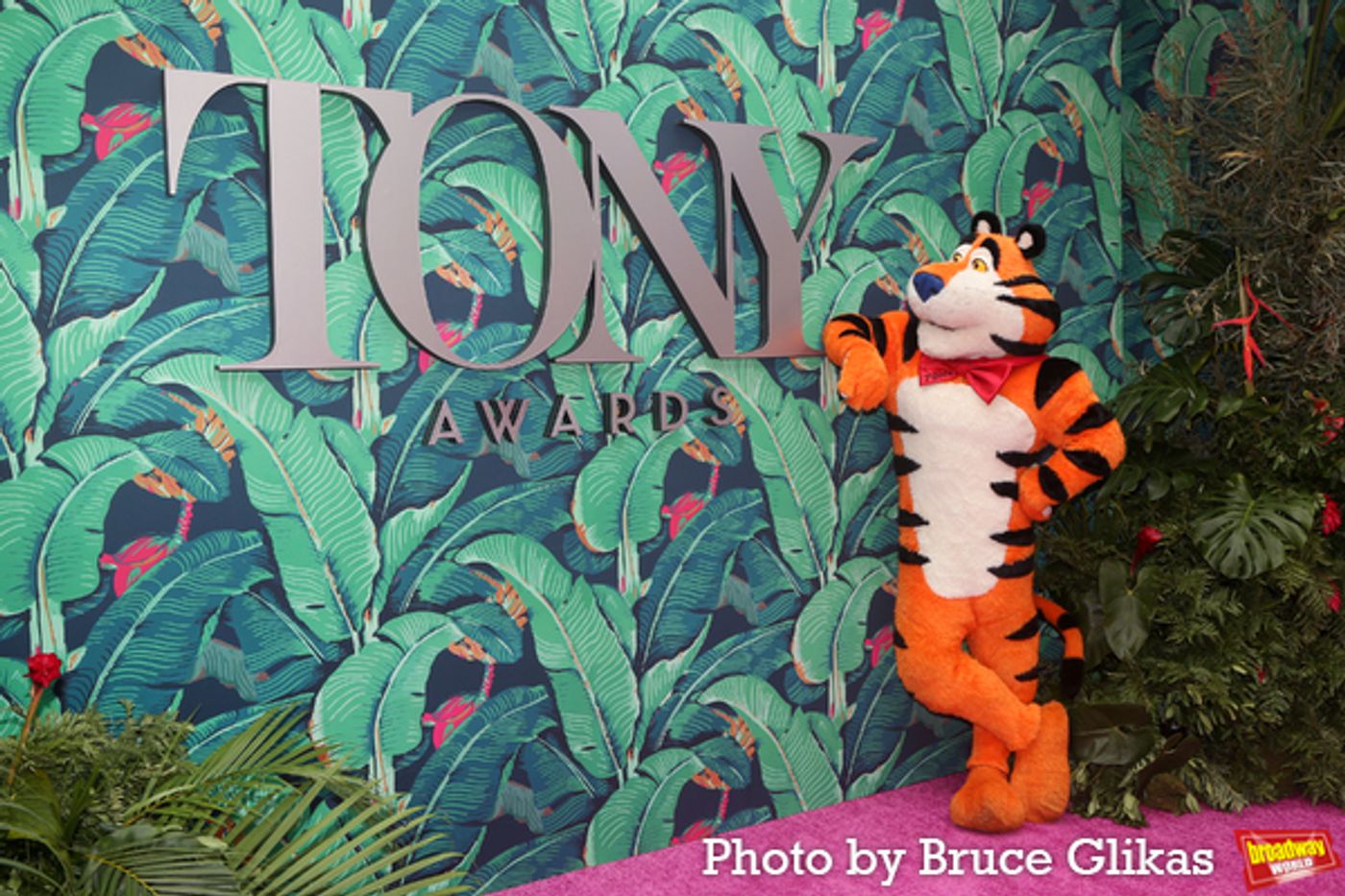 Photos: Broadway's Brightest Stars Hit the Red Carpet at the 2023 Tony Awards  Image