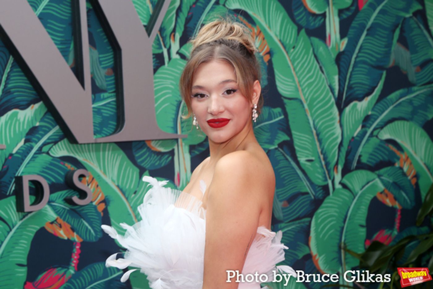 Photos: Broadway's Brightest Stars Hit the Red Carpet at the 2023 Tony Awards  Image