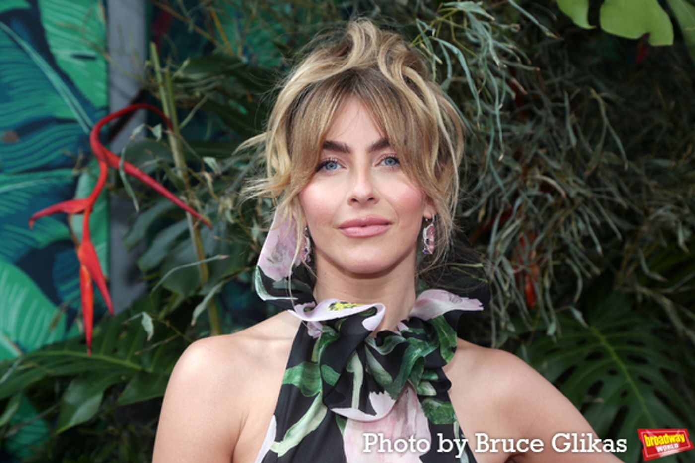 Photos: Broadway's Brightest Stars Hit the Red Carpet at the 2023 Tony Awards  Image