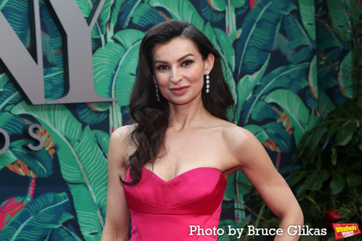 Photos: Broadway's Brightest Stars Hit the Red Carpet at the 2023 Tony Awards  Image