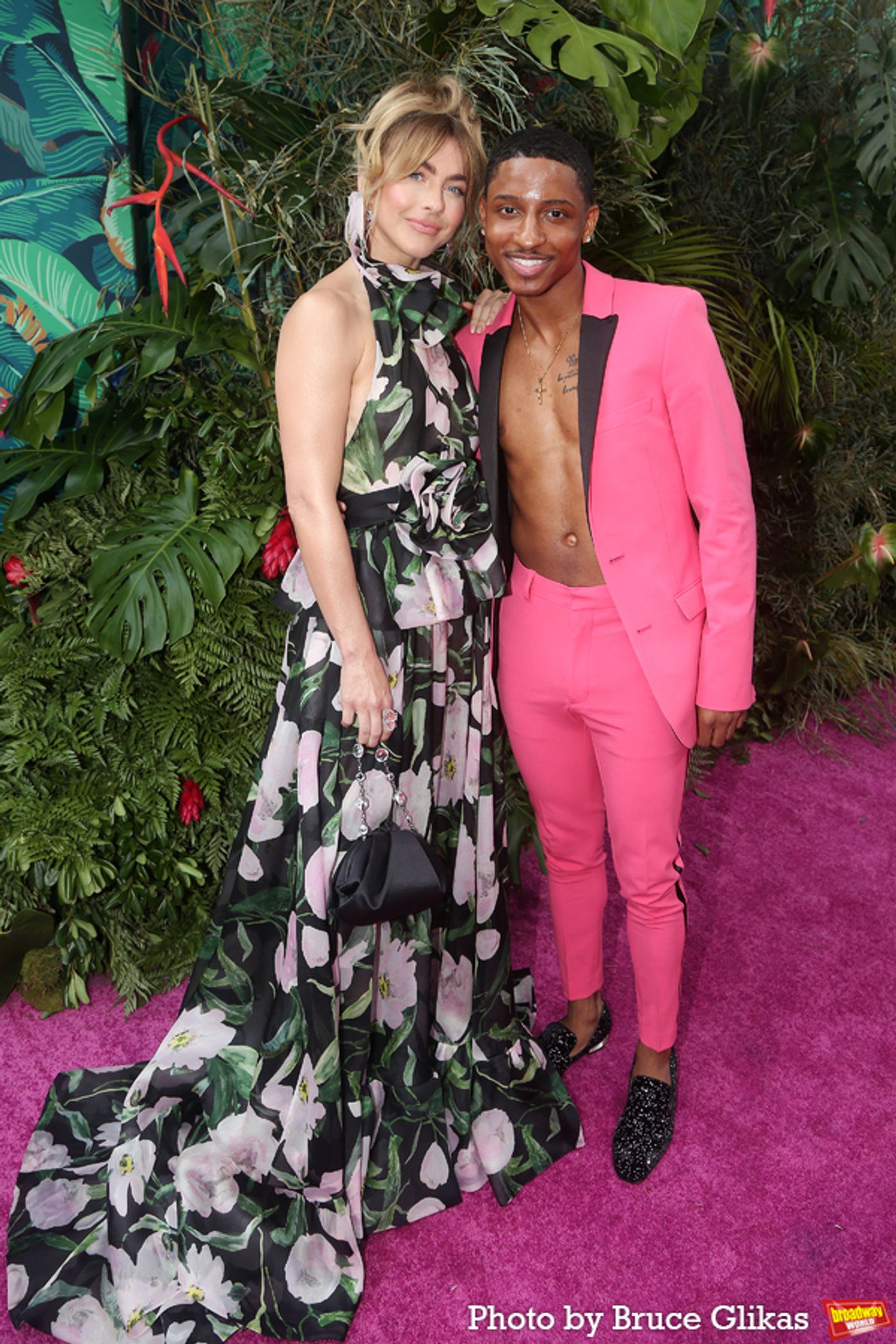 Photos: Broadway's Brightest Stars Hit the Red Carpet at the 2023 Tony Awards  Image