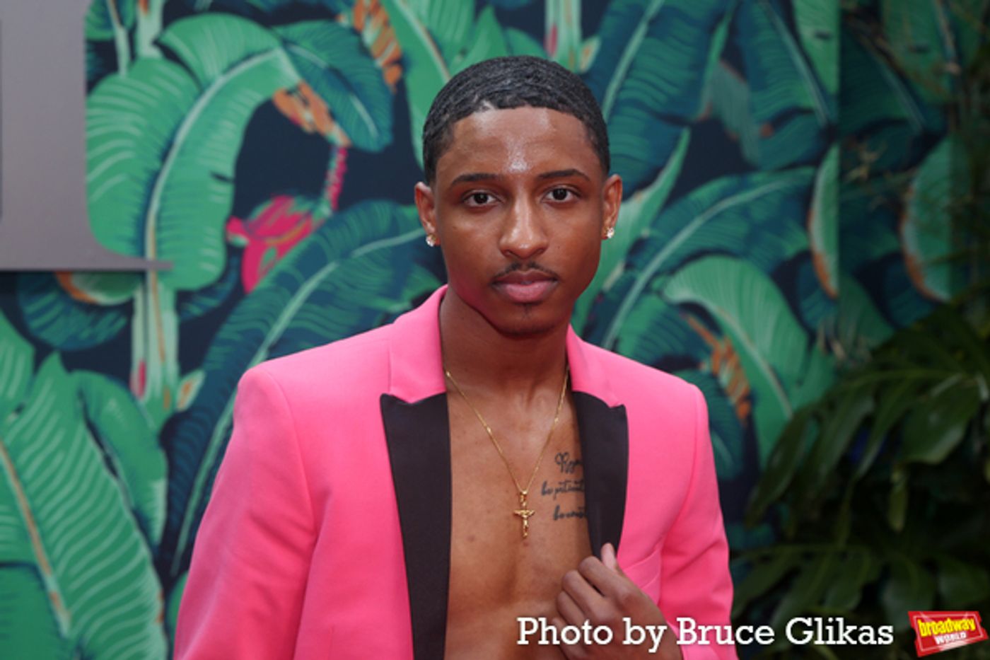 Photos: Broadway's Brightest Stars Hit the Red Carpet at the 2023 Tony Awards  Image