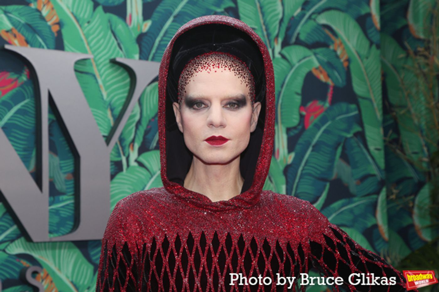 Photos: Broadway's Brightest Stars Hit the Red Carpet at the 2023 Tony Awards  Image