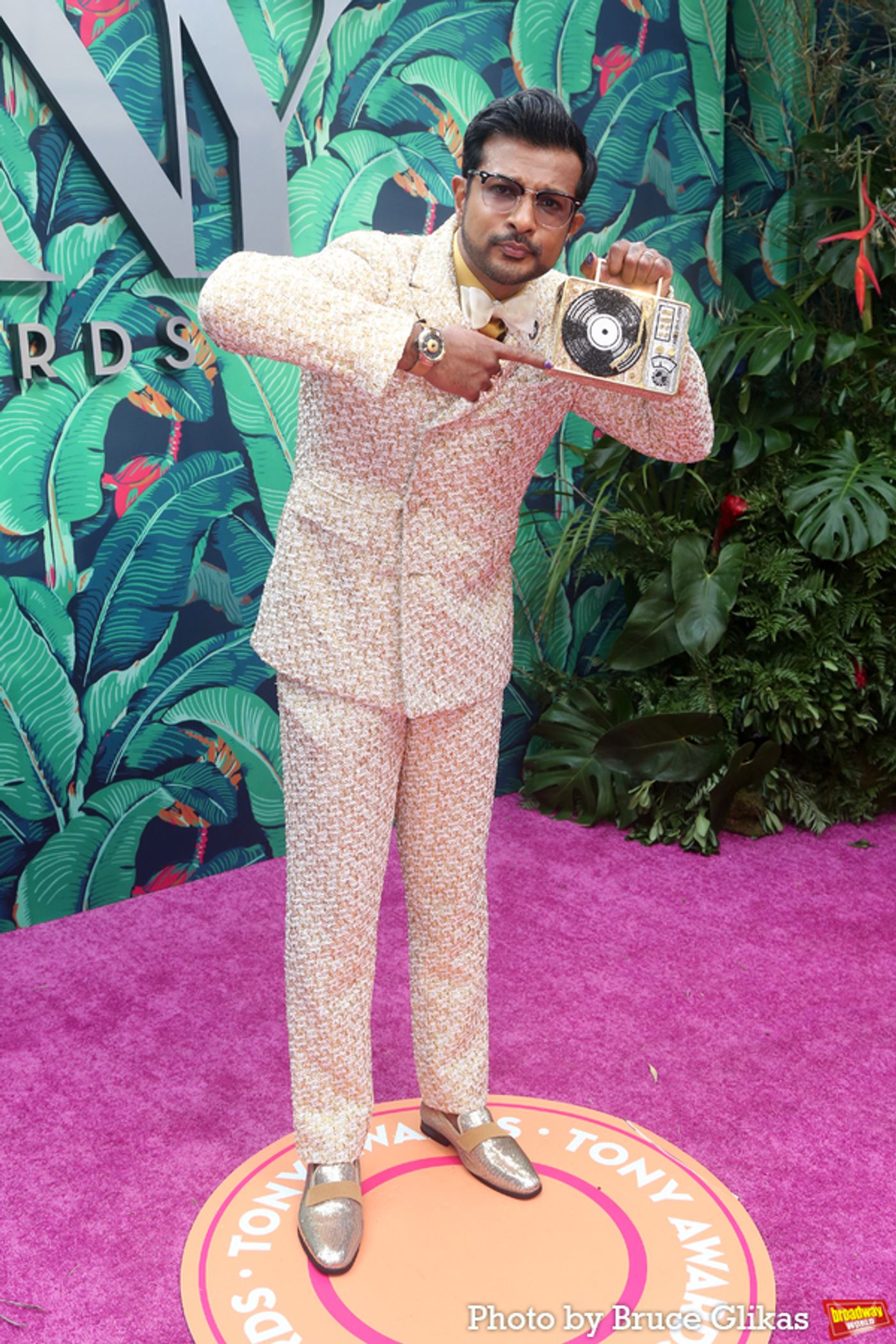Photos: Broadway's Brightest Stars Hit the Red Carpet at the 2023 Tony Awards  Image