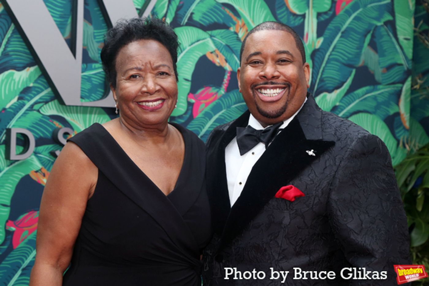 Photos: Broadway's Brightest Stars Hit the Red Carpet at the 2023 Tony Awards  Image