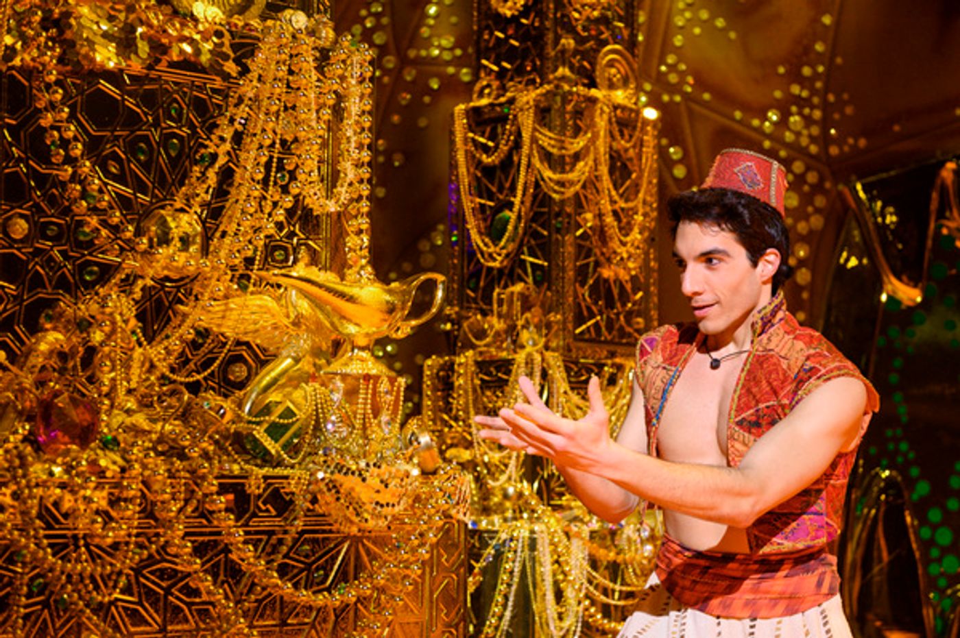 Photos: ALADDIN celebra más de 100 funciones en Madrid  Image