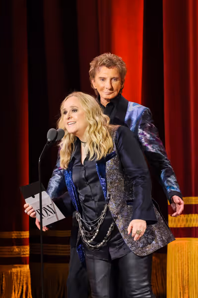 Melissa Etheridge and Barry Manilow Photo
