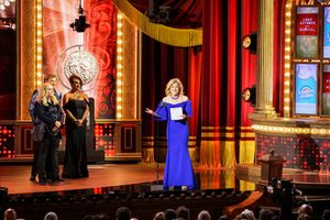 Melissa Etheridge, Barry Manilow, and Victoria Clark @ BroadwayWorld Melissa Etheridge, Barry Manilow, and Victoria Clark Photo