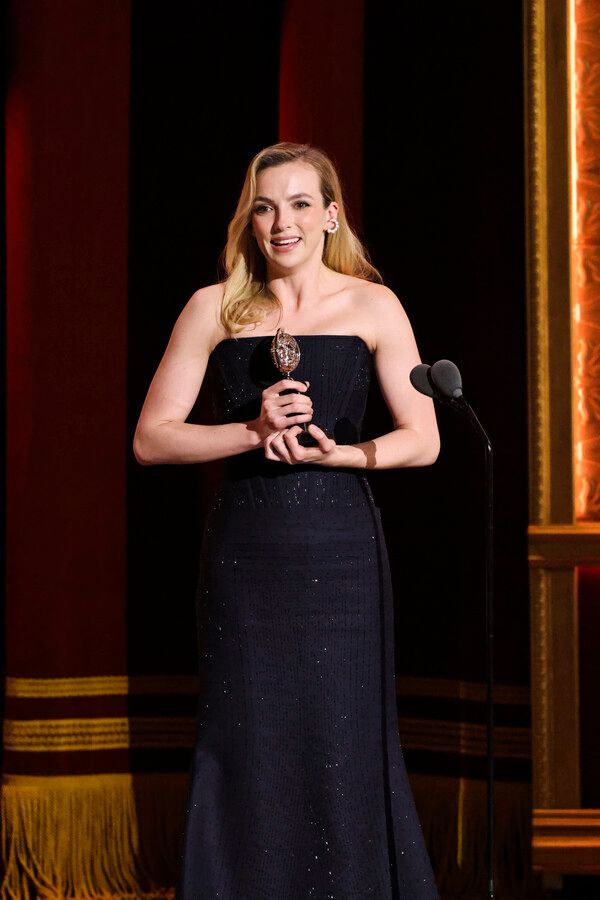 Jodie Comer Photo