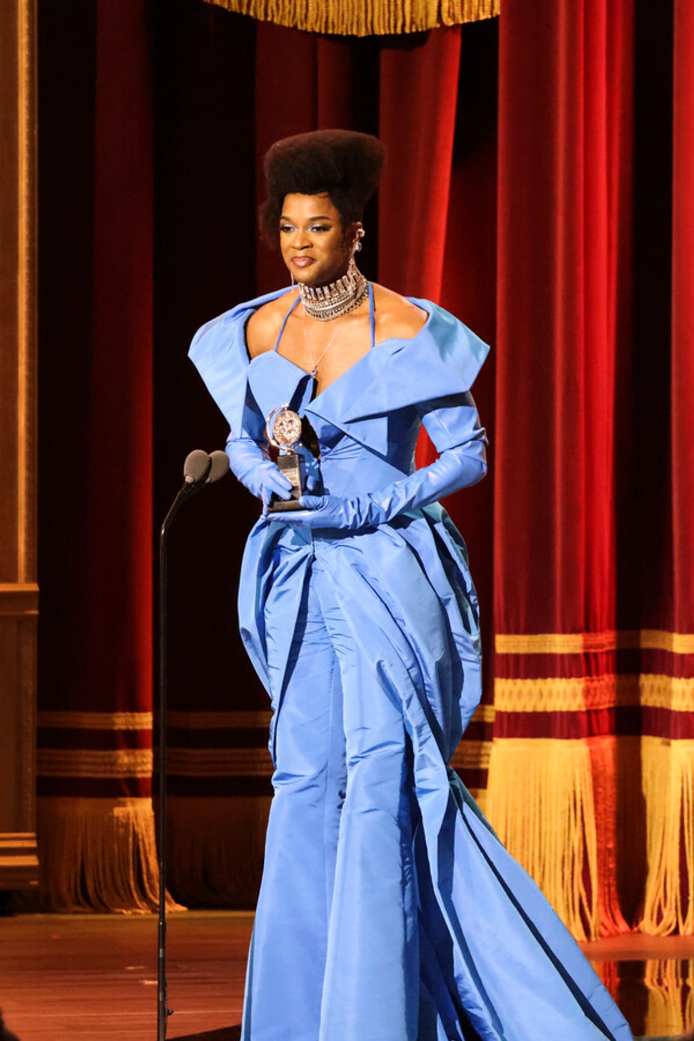 Photos: Go Inside the Tony Awards With Ariana DeBose, Alex Newell & More  Image