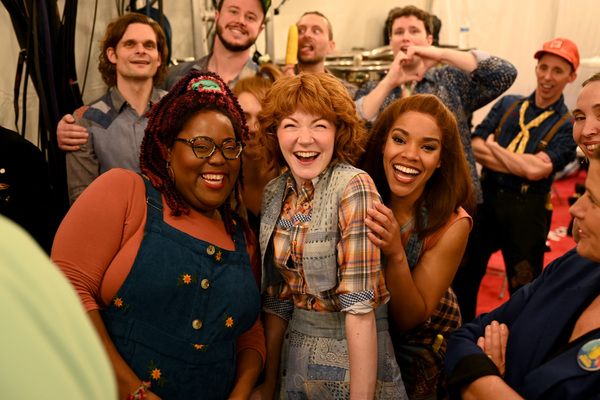 Ashley D. Kelley, Caroline Innerbichler, and the Cast of Shucked Photo