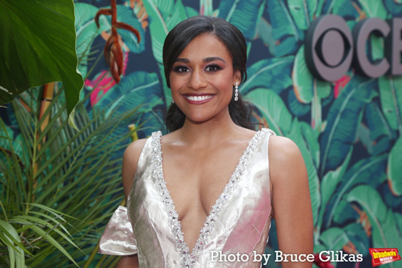 Photos: Broadway's Brightest Stars Hit the Red Carpet at the 2023 Tony Awards  Image