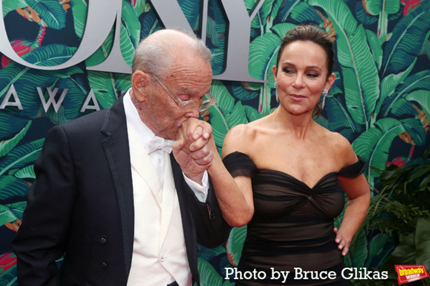 Photos: Broadway's Brightest Stars Hit the Red Carpet at the 2023 Tony Awards  Image