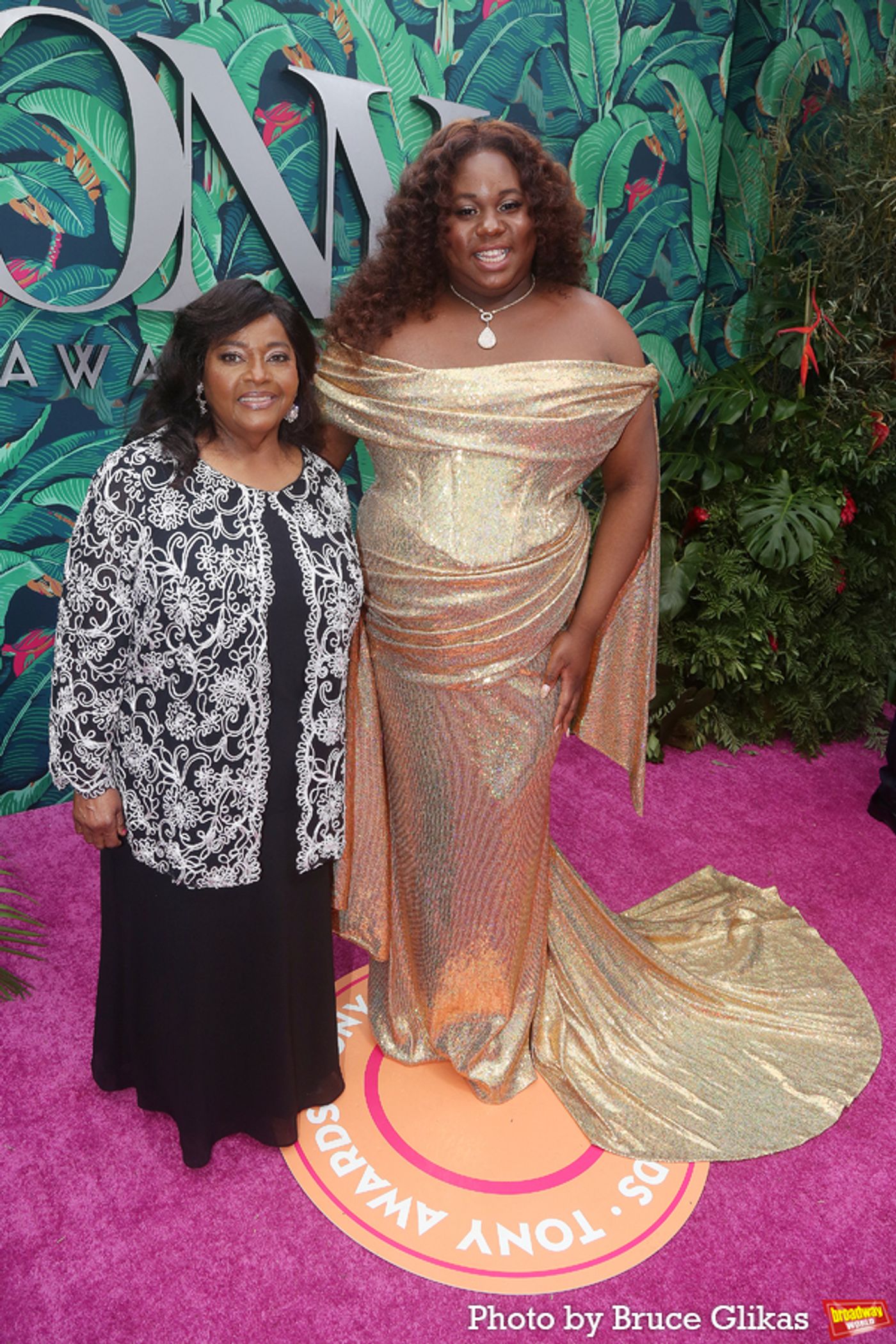 Photos: Broadway's Brightest Stars Hit the Red Carpet at the 2023 Tony Awards  Image