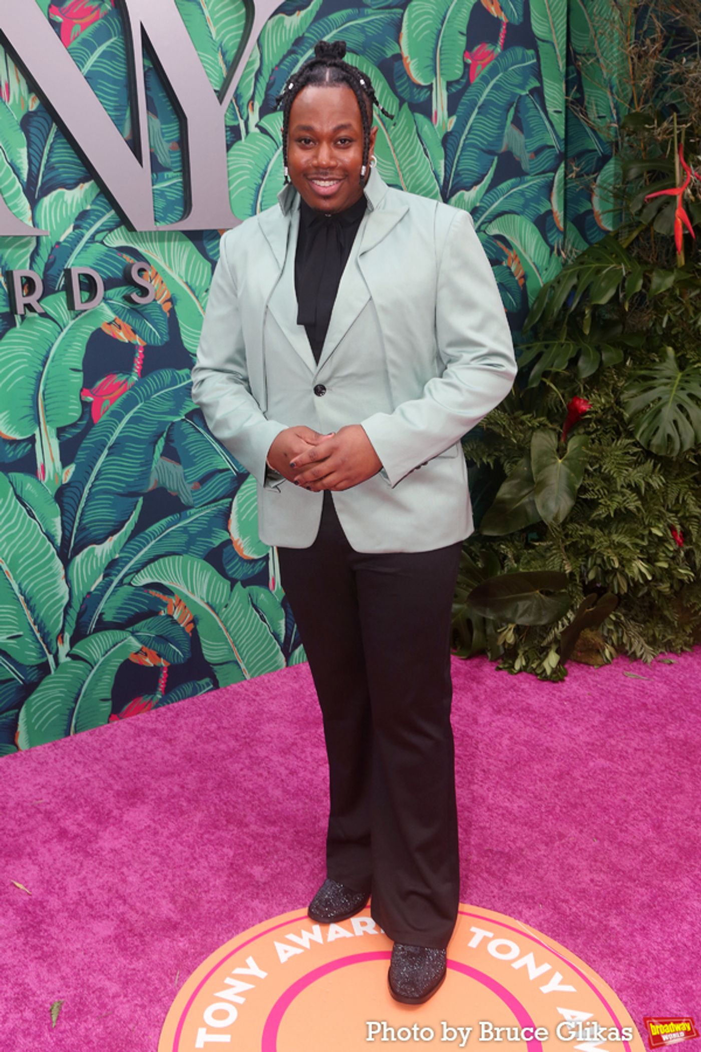 Photos: Broadway's Brightest Stars Hit the Red Carpet at the 2023 Tony Awards  Image