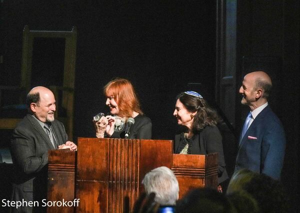Jason Alexander, Carol Ostrow, Douglas Cohen, Rabbi Jill Hausman Photo