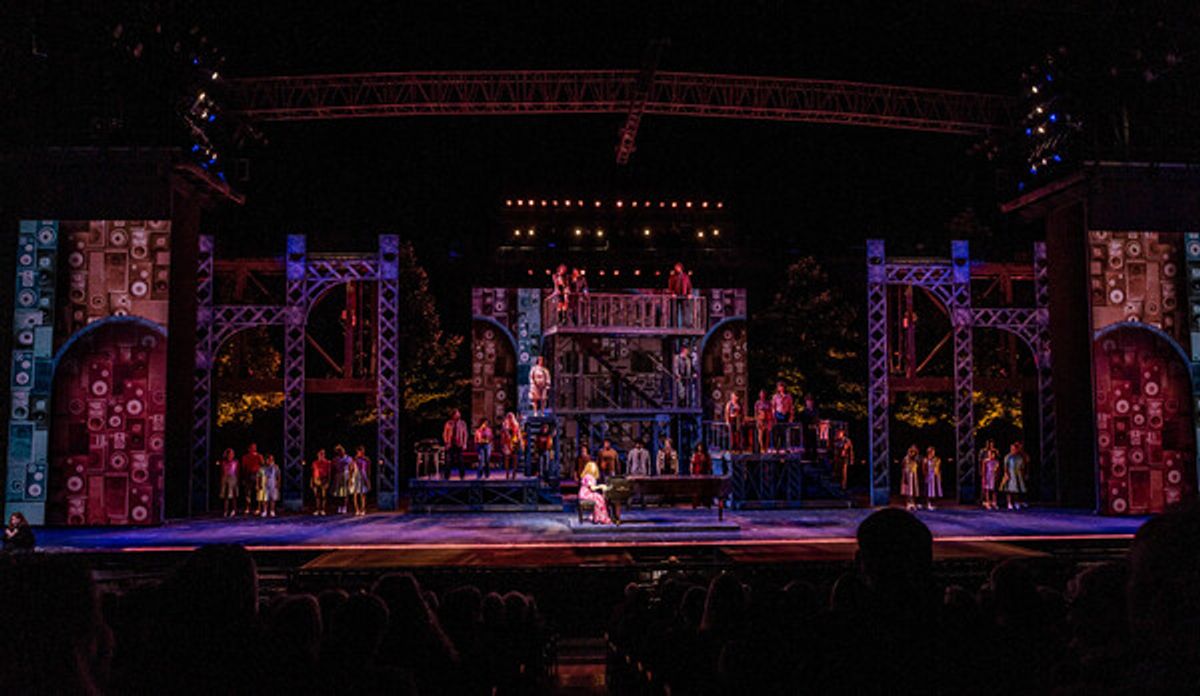 Sara Sheperd and the cast  at 