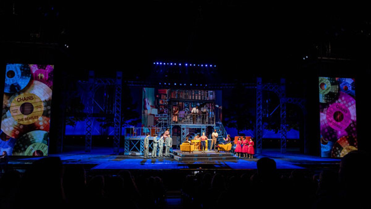 Sara Sheperd and the cast  at 