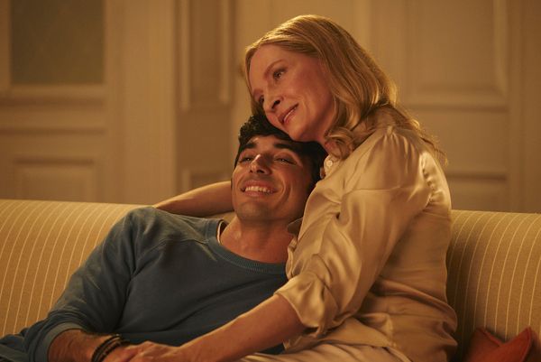 Taylor Zakhar Perez as Alex Claremont-Diaz and Uma Thurman as President Ellen Claremo Photo