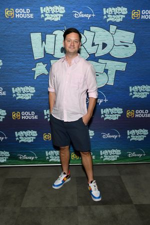 Chris Sullivan @ BroadwayWorld Chris Sullivan Photo